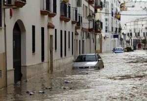 Calle inundada en Écija